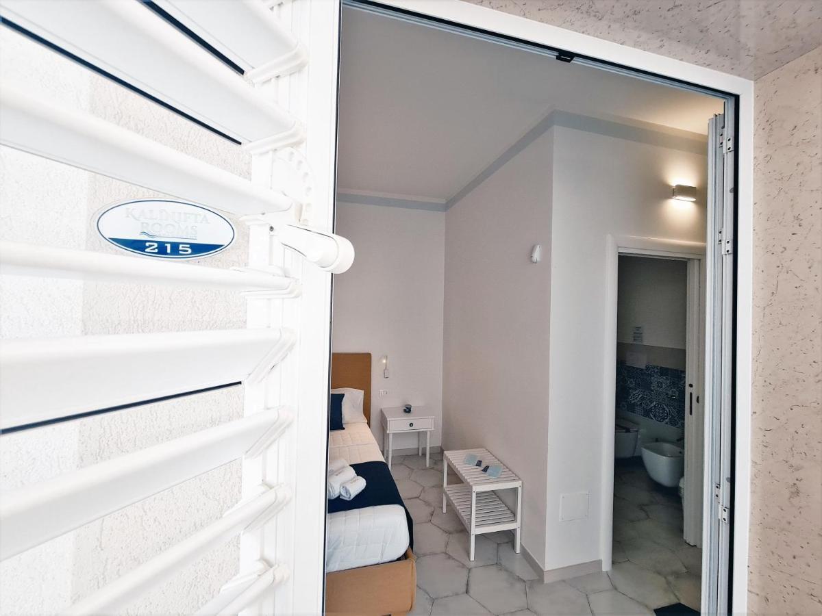Kalinifta Rooms Apartment Торре-Лапилло Экстерьер фото