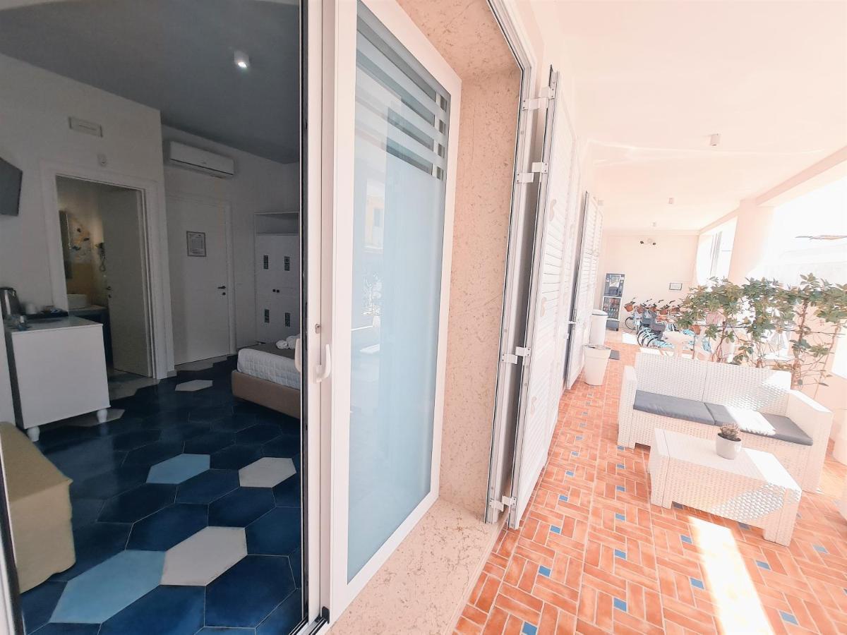 Kalinifta Rooms Apartment Торре-Лапилло Экстерьер фото